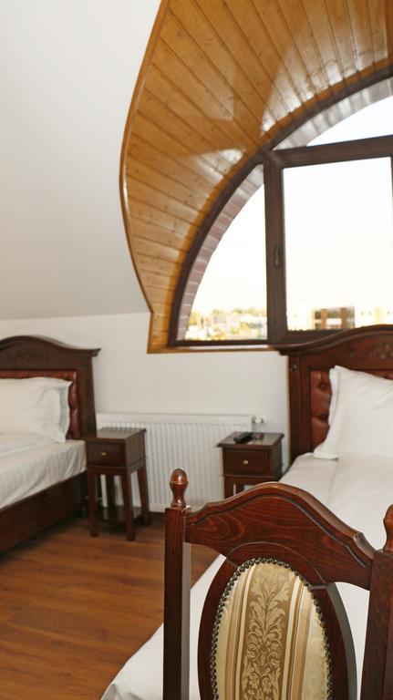 Hanu Lui Gica Spa Satu Mare Room photo